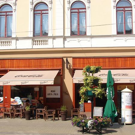 Promenade Panzio Bed & Breakfast Miskolc Exterior photo