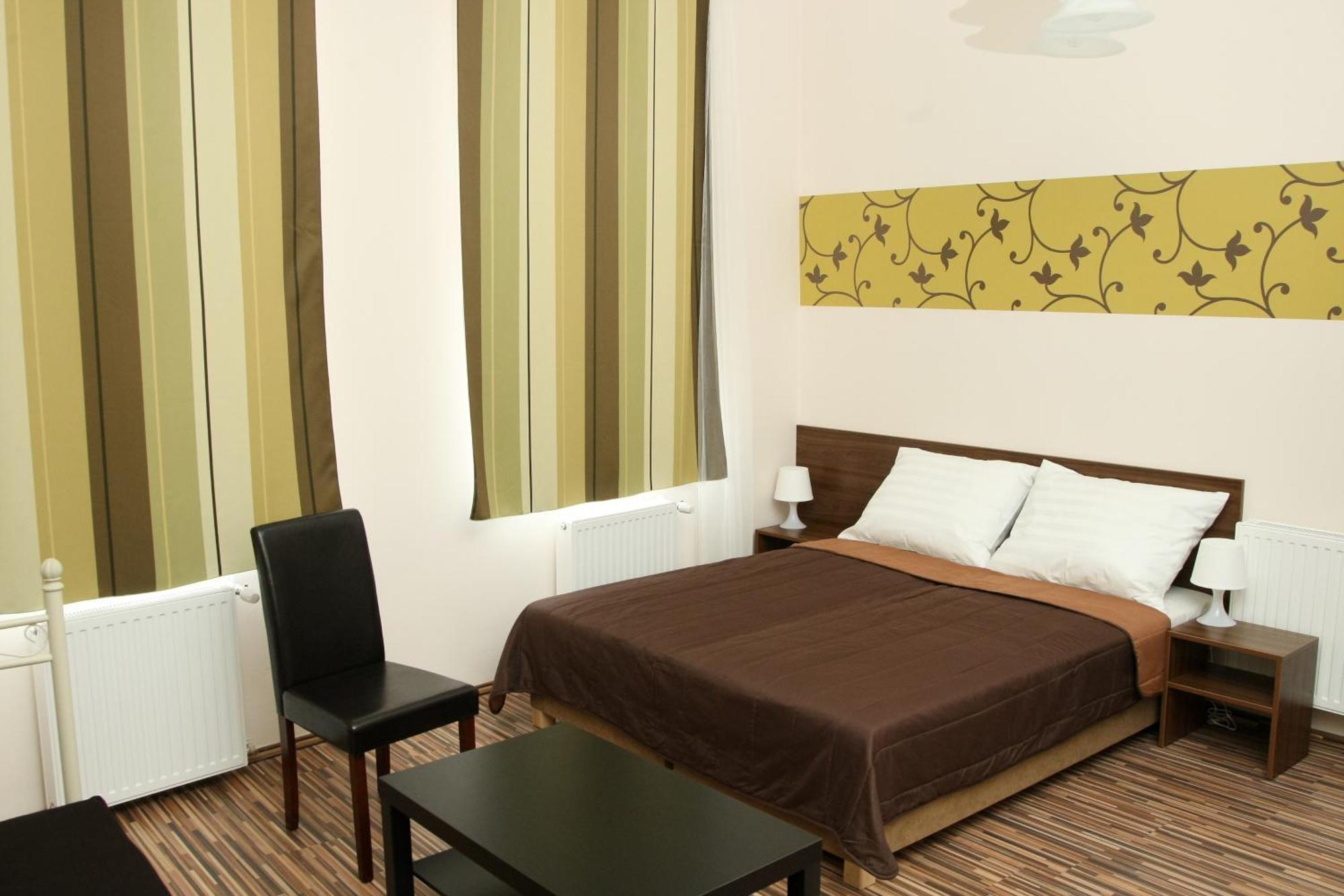 Promenade Panzio Bed & Breakfast Miskolc Exterior photo