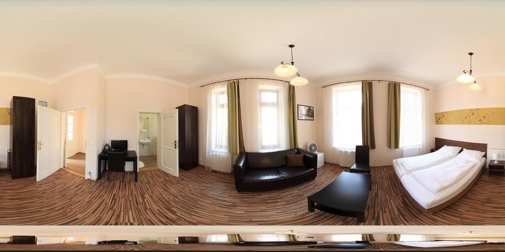 Promenade Panzio Bed & Breakfast Miskolc Exterior photo
