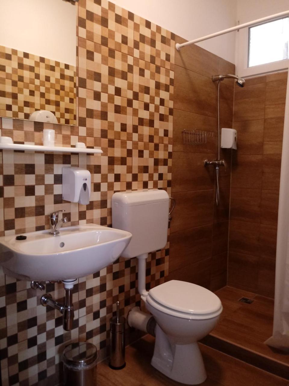 Promenade Panzio Bed & Breakfast Miskolc Exterior photo