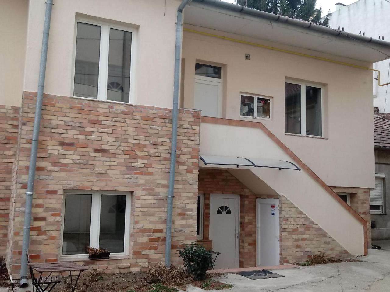 Promenade Panzio Bed & Breakfast Miskolc Exterior photo
